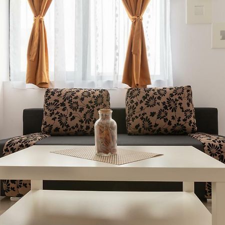 Studio Ambiance , Mamaia นาโวดาริ ภายนอก รูปภาพ