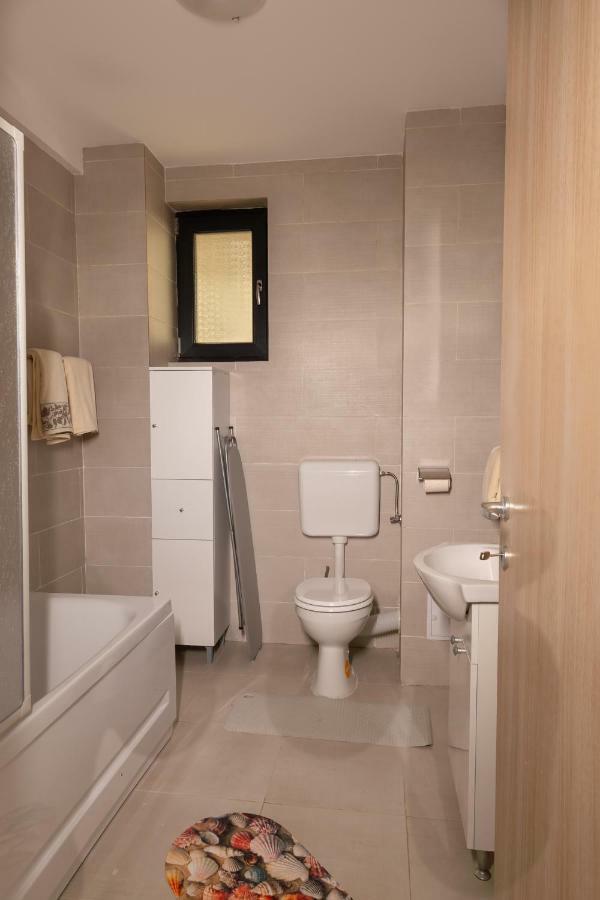 Studio Ambiance , Mamaia นาโวดาริ ภายนอก รูปภาพ