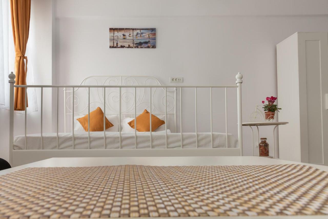 Studio Ambiance , Mamaia นาโวดาริ ภายนอก รูปภาพ